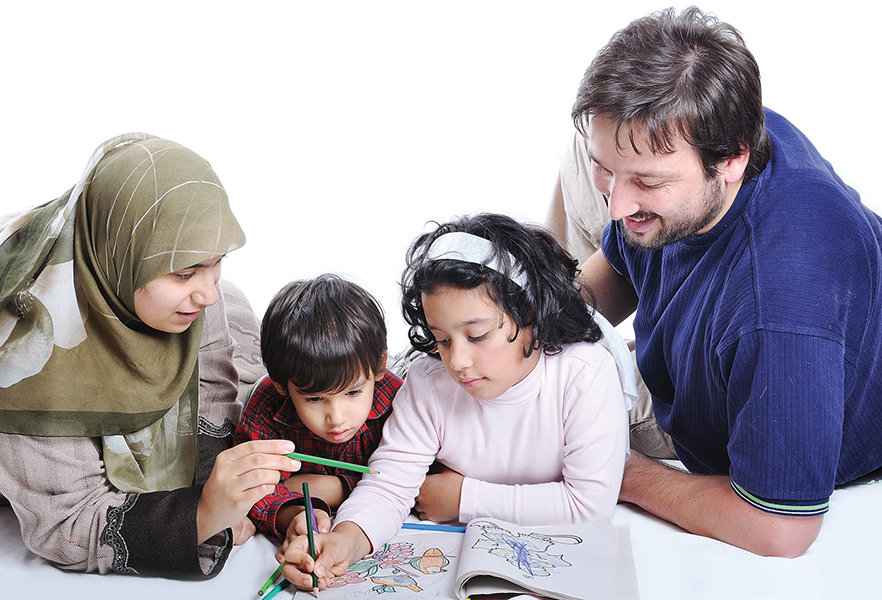 پاورپوینت درک و همکاری میان اعضای خانواده باعث ایجاد روابط شاد و دلنشین می شود
